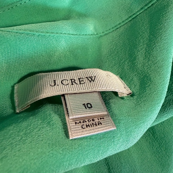 J. Crew ‘Blythe’ 100% Silk Button-Down Shirt w/ Breast Pockets in Seafoam Green - Picture 5 of 16